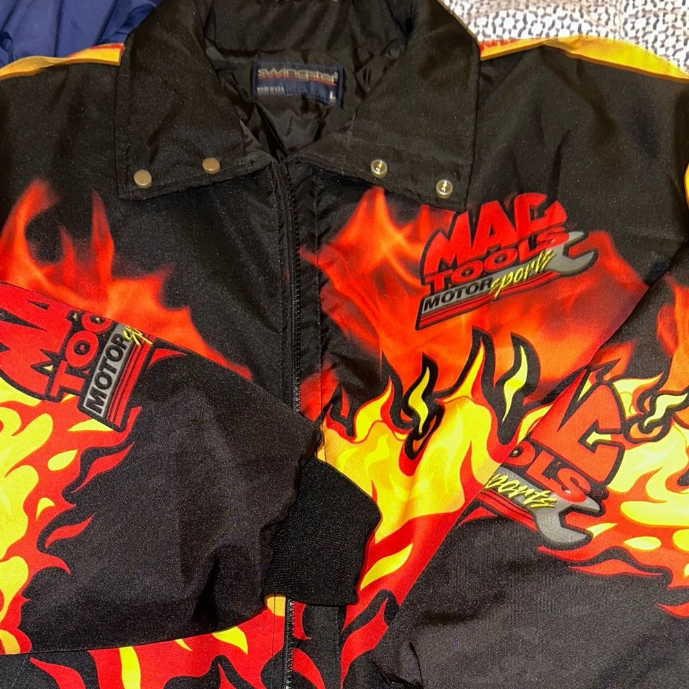 Official Mac tools jacket excellent condition smoke/pet free environment